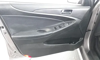 Hyundai Sonata 2012, 94599 км, за 3610.35 USD - фото 24