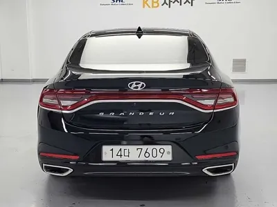 Hyundai Grandeur 2017, 148858 км, за 6940.78 USD