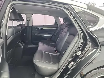 Hyundai Grandeur 2017, 148858 км, за 6940.78 USD - фото 12
