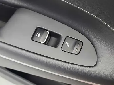 Hyundai Grandeur 2017, 148858 км, за 6940.78 USD - фото 16