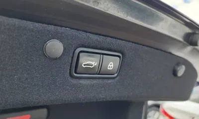 Hyundai Grandeur 2019, 90614 км, за 12677.35 USD - фото 20