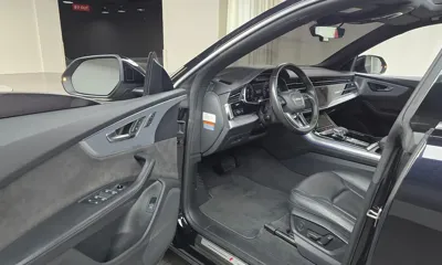 Audi Q8 2020, 79144 км, за 35338.92 USD - фото 10