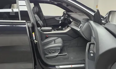 Audi Q8 2020, 79144 км, за 35338.92 USD - фото 11