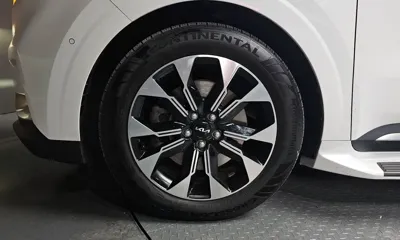 Kia Canival 2023, 10733 км, за 24172.17 USD