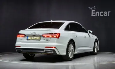 Audi A6 2021, 87676 км, за 19902.78 USD