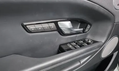 Land Rover Range Rover Evoque 2016, 106697 км, за 7888.44 USD - фото 16