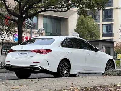 Mercedes-Benz C-Class 2024, 25000 км, за 29134.22 USD
