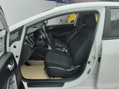 Kia K3 2016, 72700 км, за 2913.42 USD - фото 9