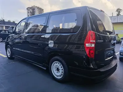 Hyundai H-1 2014, 130000 км, за 5811.5 USD