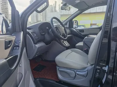 Hyundai H-1 2014, 130000 км, за 5811.5 USD - фото 7