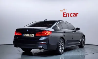 BMW 5-Series 2018, 110860 км, за 14476.48 USD