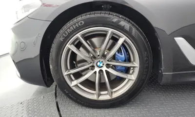 BMW 5-Series 2018, 110860 км, за 14476.48 USD