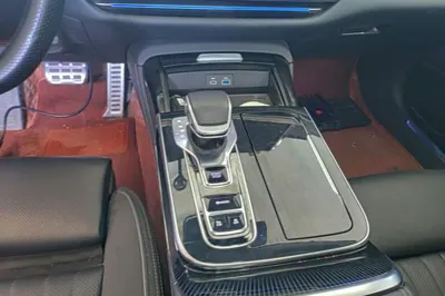 Hongqi H9 2024, 55599 км, за 29764 USD - фото 16