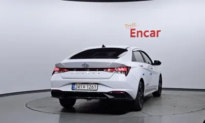 Hyundai Avante 2023, 53515 км, за 11009.78 USD
