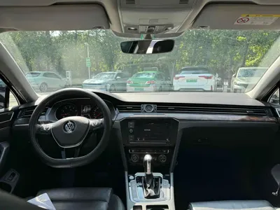 Volkswagen Magotan 2019, 44000 км, за 12212.83 USD