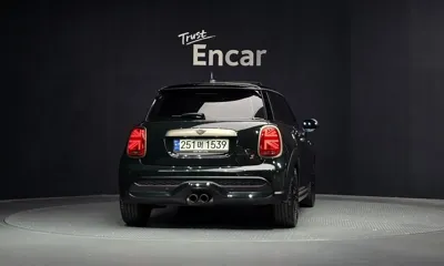 MINI Cooper 2023, 37967 км, за 18326.32 USD