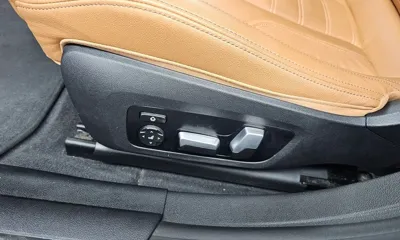 BMW i4 2023, 50124 км, за 35118.81 USD - фото 32
