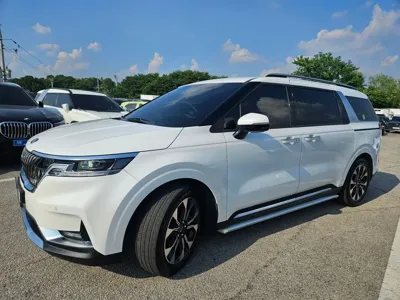 Kia Canival · 2021 год