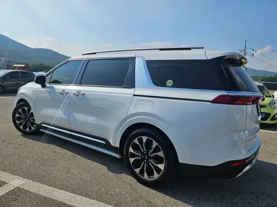 Kia Canival 2021, 109252 км, за 15309.45 USD