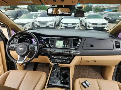 Kia Canival