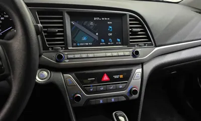 Hyundai Avante 2018, 30289 км, за 8465.19 USD - фото 12
