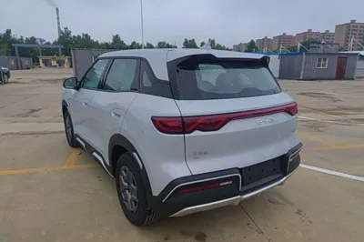 BYD Yuan Up 2025, 100 км, за 11814 USD
