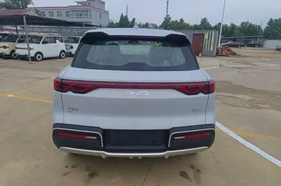 BYD Yuan Up 2025, 100 км, за 11814 USD