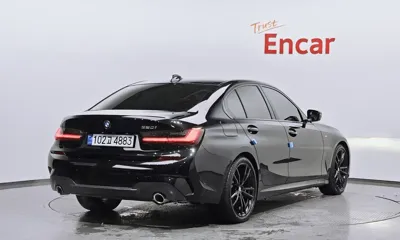 BMW 3-Series 2021, 15861 км, за 21610.61 USD