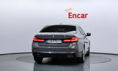 BMW 5-Series 2022, 84849 км, за 19692.79 USD