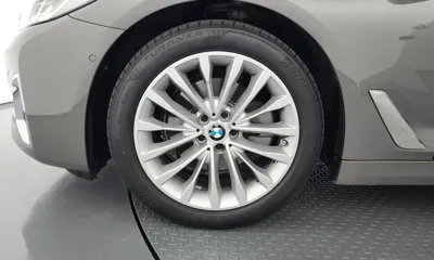 BMW 5-Series 2022, 84849 км, за 19692.79 USD