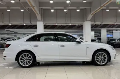 Audi A4L 2019, 79200 км, за 17274 USD