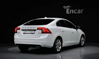 Volvo S60 2018, 97149 км, за 6970.69 USD