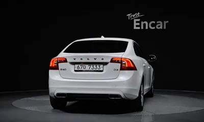 Volvo S60 2018, 97149 км, за 6970.69 USD