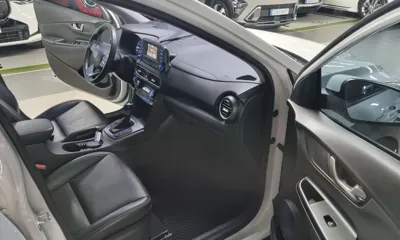 Hyundai Kona 2018, 72000 км, за 9124.33 USD - фото 10