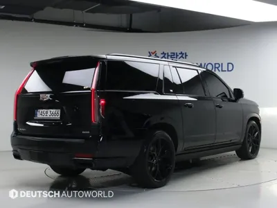 Cadillac Escalade 2023, 54512 км, за 80130.34 USD