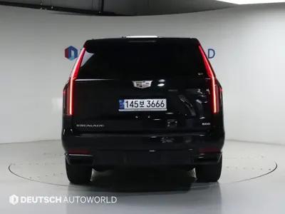 Cadillac Escalade 2023, 54512 км, за 80130.34 USD