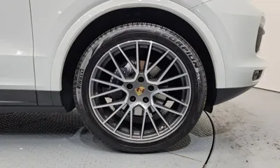 Porsche Cayenne 2019, 62072 км, за 49246.46 USD