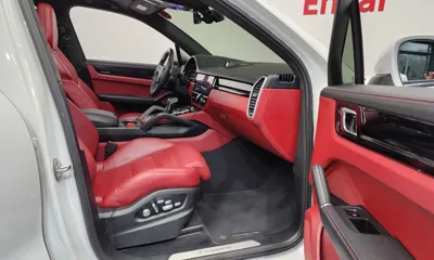 Porsche Cayenne 2019, 62072 км, за 48903.77 USD - фото 11