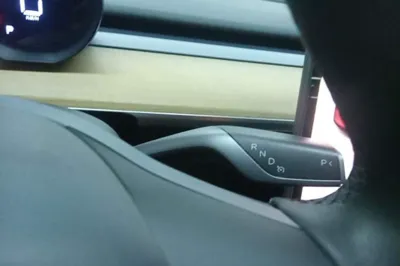 Tesla Model Y 2022, 70100 км, за 24277 USD - фото 21
