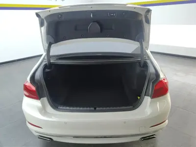 BMW 5 Series 2019, 107000 км, за 22041.95 USD