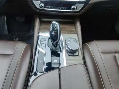 BMW 5 Series 2019, 107000 км, за 22041.95 USD - фото 16