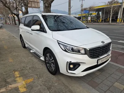 Kia Canival 2019, 160000 км, за 6175.65 USD