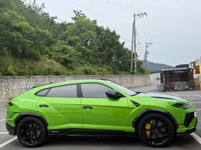 Lamborghini Urus 2024, 5200 км, за 252876.46 USD