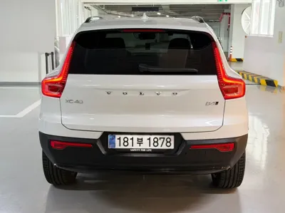 Volvo XC40 2026, 2401 км, за 27972.96 USD