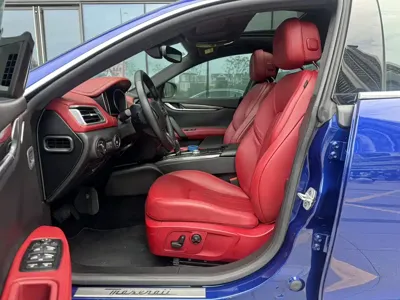 Maserati Ghibli 2017, 80000 км, за 23654.86 USD