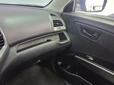 KG_Mobility_Ssangyong TIBOLI 2018, 35299 км, за 7481.14 USD - фото 13