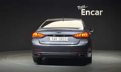 Hyundai Genesis 2016, 247262 км, за 4757.18 USD