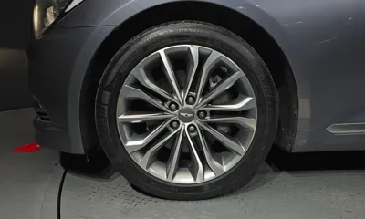 Hyundai Genesis 2016, 247262 км, за 4757.18 USD
