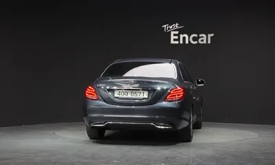 Mercedes-Benz C-Class 2016, 35305 км, за 10401.09 USD