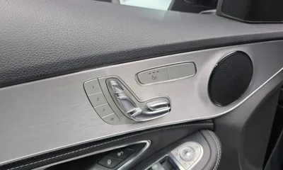Mercedes-Benz C-Class 2016, 35305 км, за 10401.09 USD - фото 17